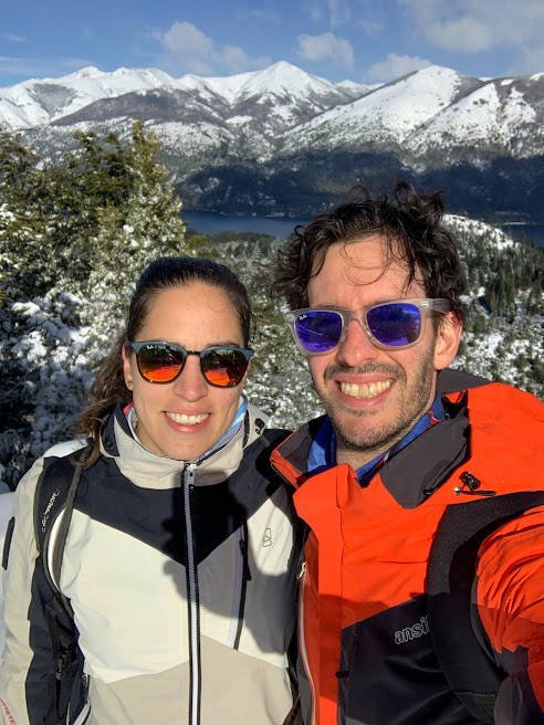 Laura y Juan, anfitriones y propietarios de Altué Lodge, en la cima del Cerro Campanario